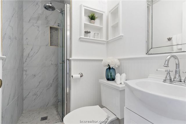 705 South Bryan Avenue, Bryan, TX 77803