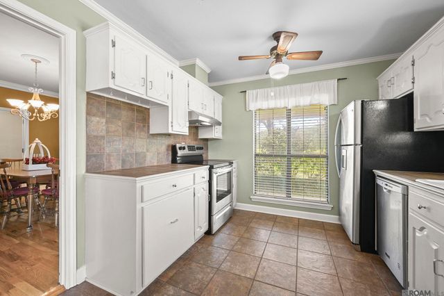 19625 Barnett Rd, Zachary, LA 70791