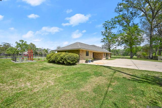 19625 Barnett Rd, Zachary, LA 70791