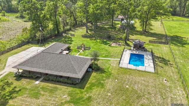 19625 Barnett Rd, Zachary, LA 70791