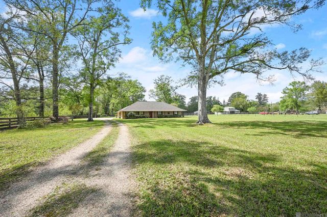 19625 Barnett Rd, Zachary, LA 70791