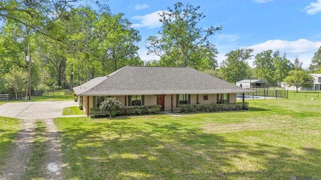 19625 Barnett Rd, Zachary, LA 70791