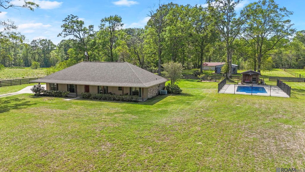 19625 Barnett Rd, Zachary, LA 70791