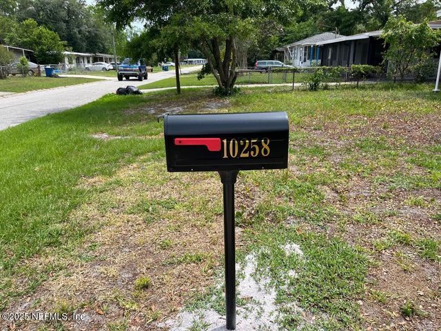 10258 ELMHURST Drive, Jacksonville, FL 32218