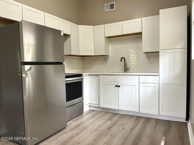 10258 ELMHURST Drive, Jacksonville, FL 32218