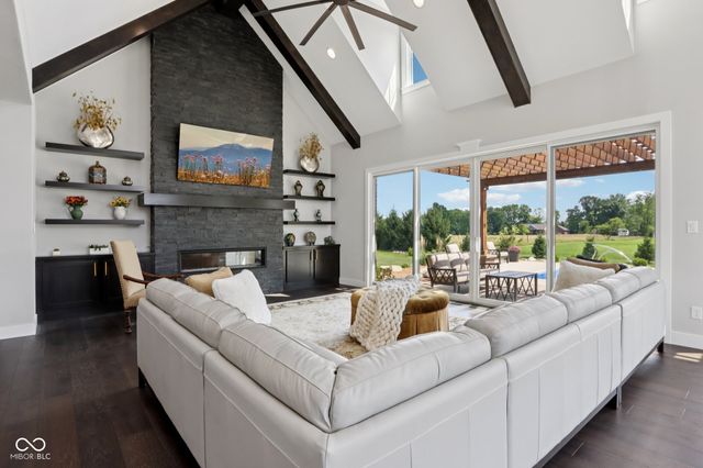 2701 Oak Way Trace, Westfield, IN 46074