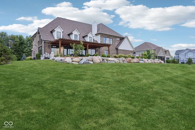 2701 Oak Way Trace, Westfield, IN 46074