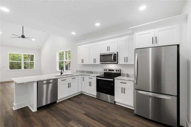 306 Hickory Trail, Westminster, SC 29693