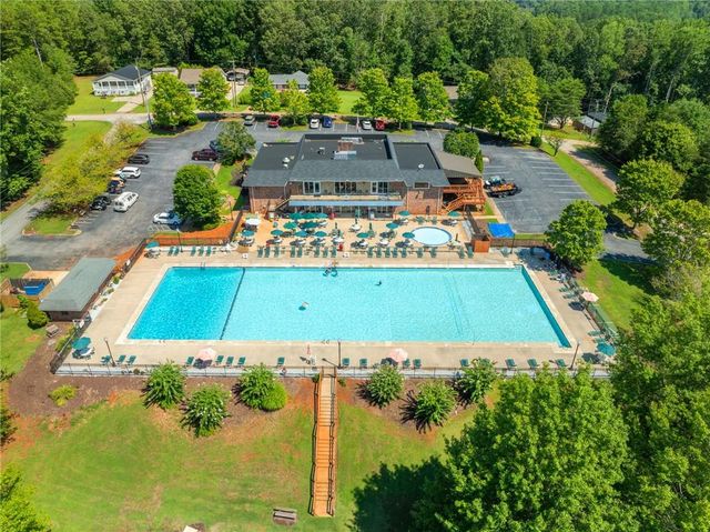 306 Hickory Trail, Westminster, SC 29693