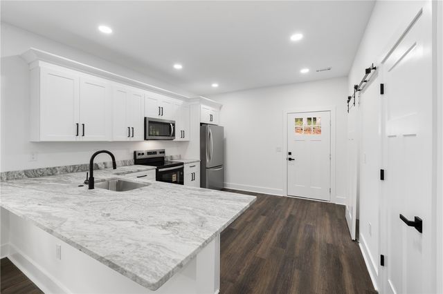 306 Hickory Trail, Westminster, SC 29693