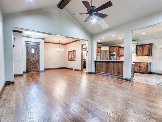 929 NW 195th Place, Edmond, OK 73012