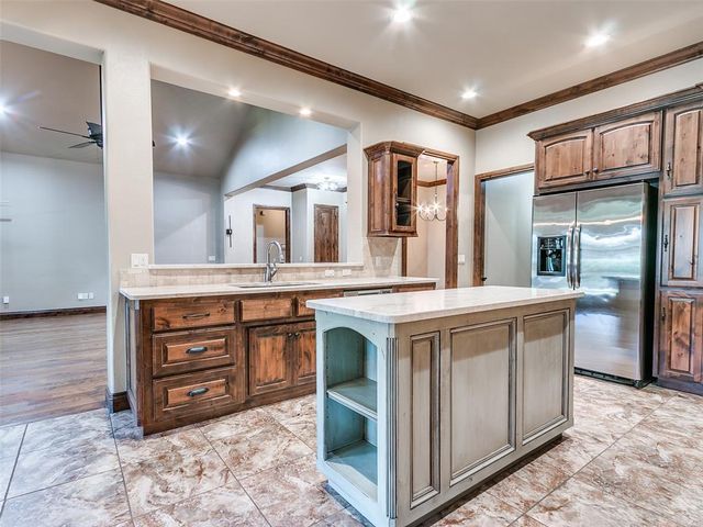 929 NW 195th Place, Edmond, OK 73012
