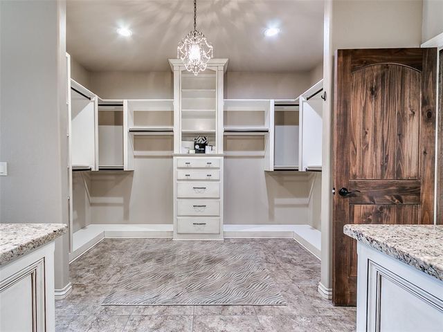 929 NW 195th Place, Edmond, OK 73012