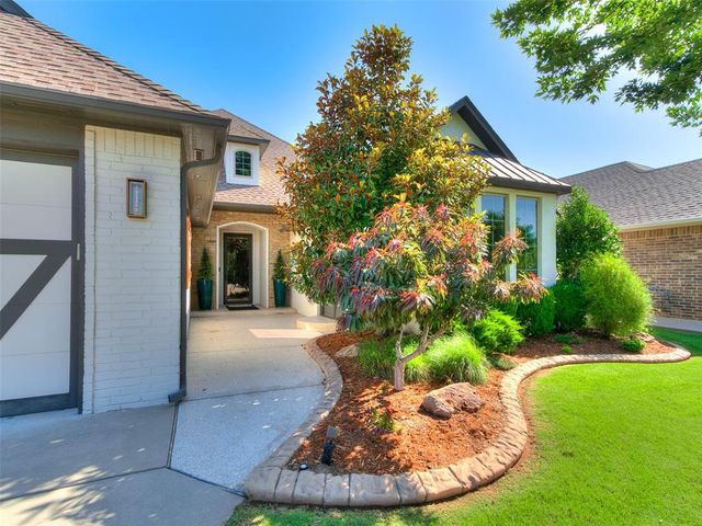 929 NW 195th Place, Edmond, OK 73012
