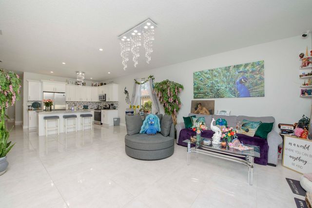 128 Broward Avenue, Greenacres, FL 33463