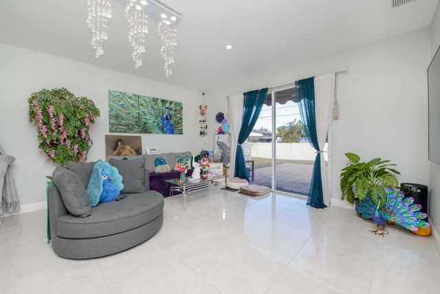 128 Broward Avenue, Greenacres, FL 33463