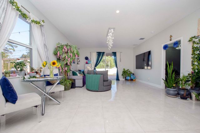 128 Broward Avenue, Greenacres, FL 33463