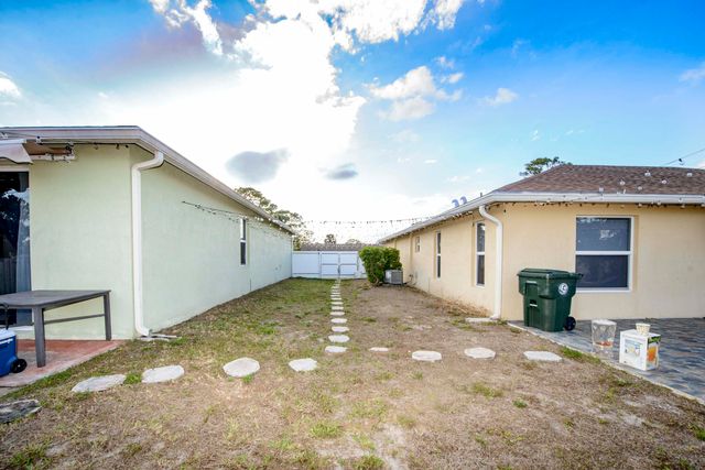 128 Broward Avenue, Greenacres, FL 33463