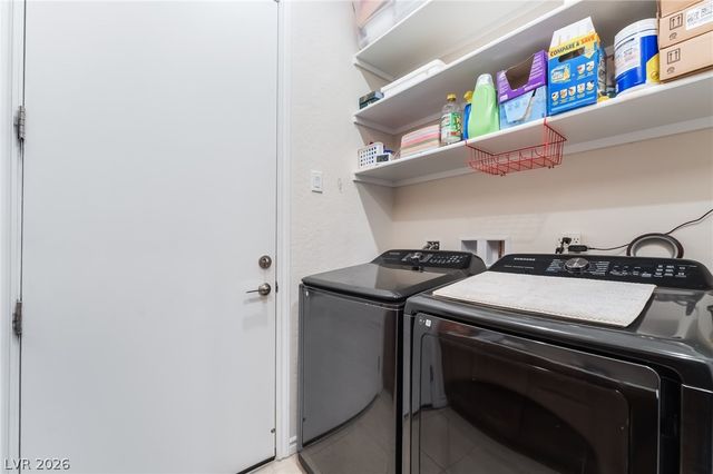 429 Open Hill Avenue, Henderson, NV 89011