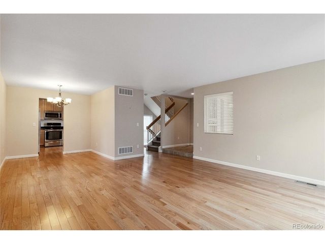 1050 S Monaco Pkwy 42, Denver, CO 80224