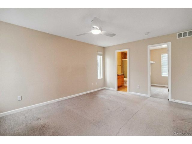 1050 S Monaco Pkwy 42, Denver, CO 80224