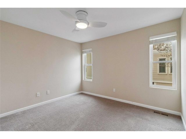 1050 S Monaco Pkwy 42, Denver, CO 80224