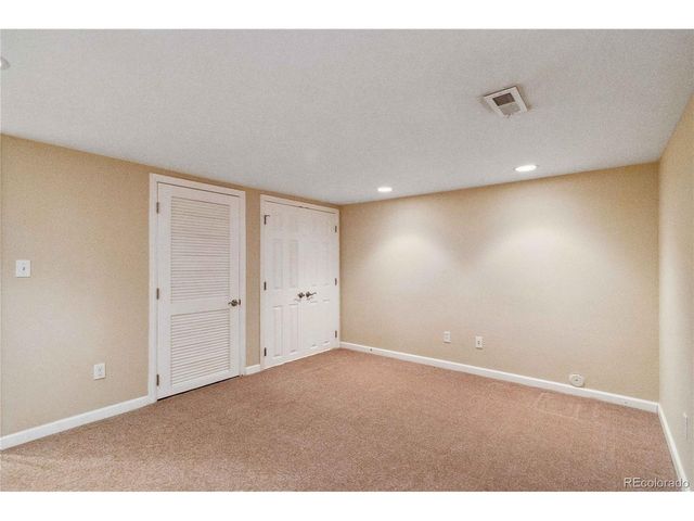 1050 S Monaco Pkwy 42, Denver, CO 80224