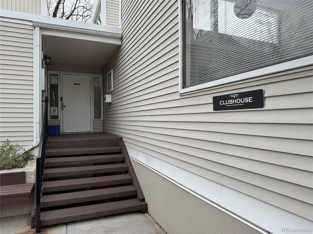 1050 S Monaco Pkwy 42, Denver, CO 80224