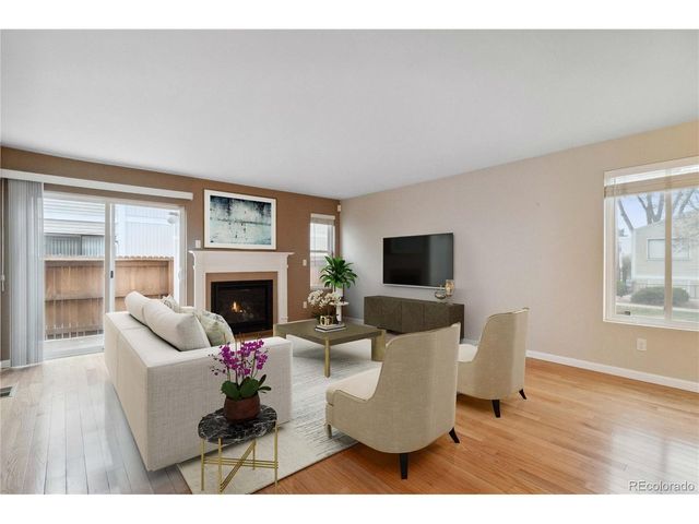 1050 S Monaco Pkwy 42, Denver, CO 80224