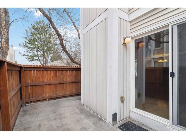 1050 S Monaco Pkwy 42, Denver, CO 80224