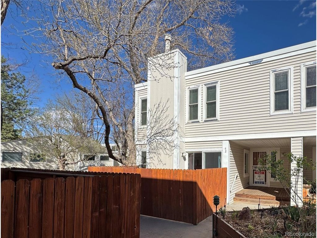 1050 S Monaco Pkwy 42, Denver, CO 80224