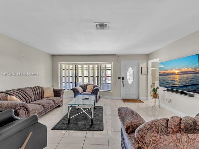 2671 NW 44th Terrace, Lauderhill, FL 33313