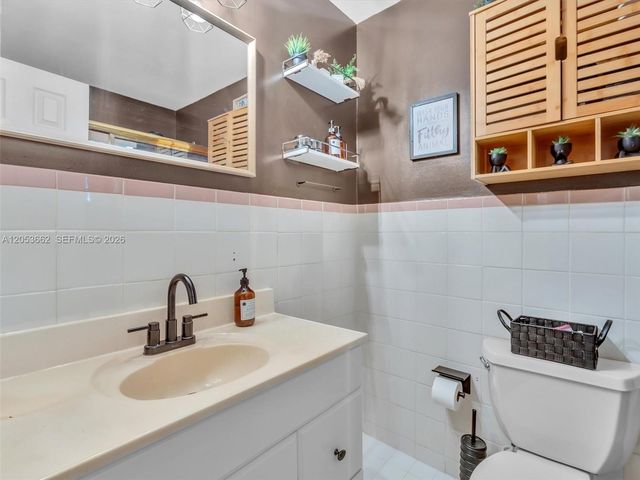 2671 NW 44th Terrace, Lauderhill, FL 33313