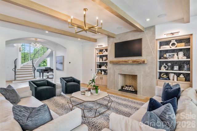 1931 Shoreham Drive, Charlotte, NC 28211