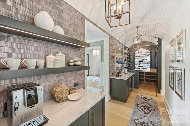 1931 Shoreham Drive, Charlotte, NC 28211