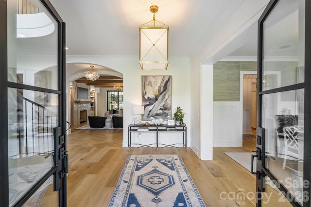 1931 Shoreham Drive, Charlotte, NC 28211