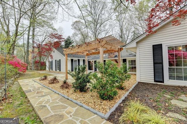 5000 Redcliff Court, Atlanta, GA 30338