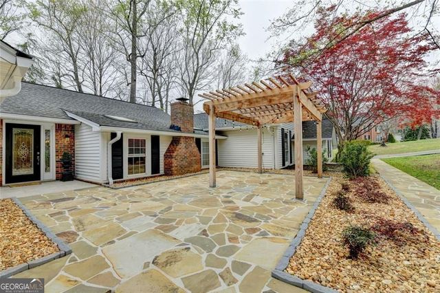 5000 Redcliff Court, Atlanta, GA 30338