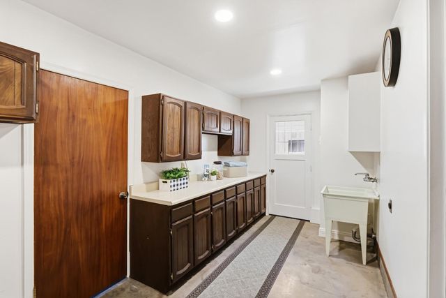 1155 Janey Way, Sacramento, CA 95819