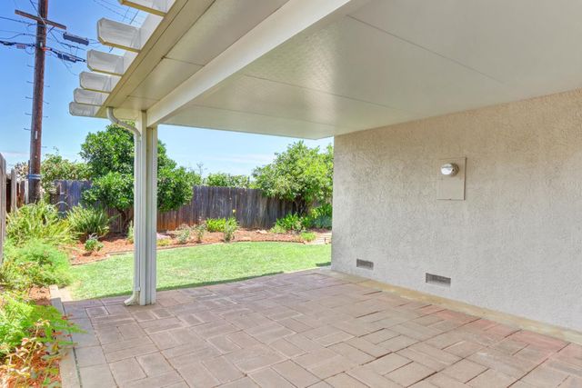 1155 Janey Way, Sacramento, CA 95819