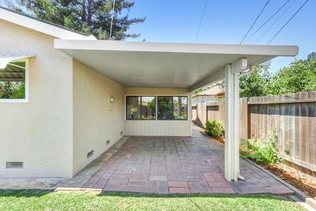 1155 Janey Way, Sacramento, CA 95819
