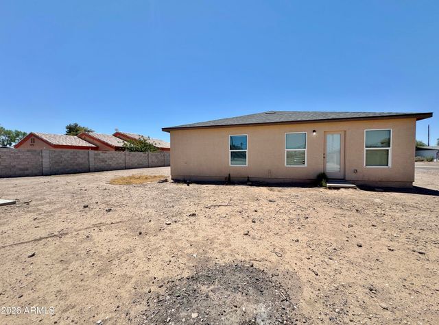 9236 W MADERO Drive, Arizona City, AZ 85123