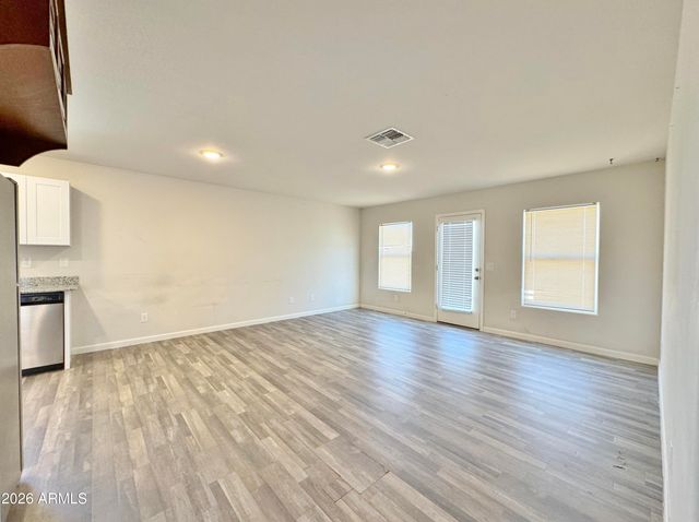 9236 W MADERO Drive, Arizona City, AZ 85123