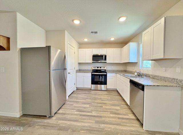 9236 W MADERO Drive, Arizona City, AZ 85123