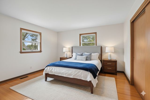 461 W Oriole Trail, Cary, IL 60013