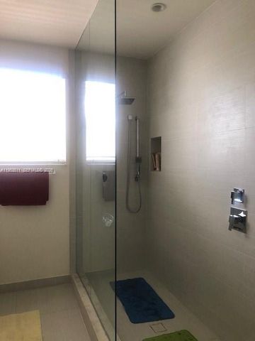 6316 NW 105th Pl, Miami, FL 33178