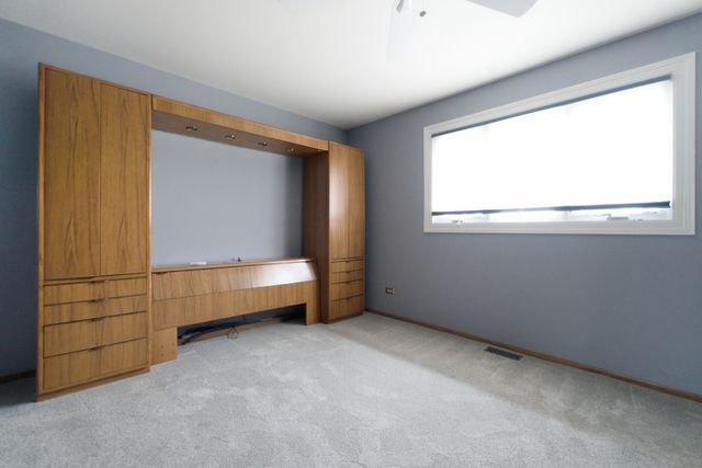1939 E 170th Place, South Holland, IL 60473