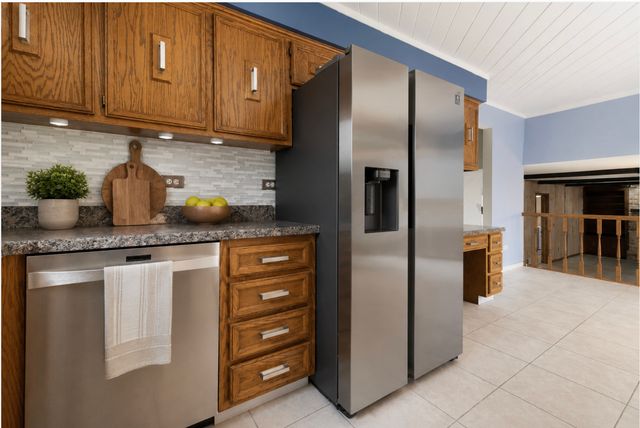 1939 E 170th Place, South Holland, IL 60473