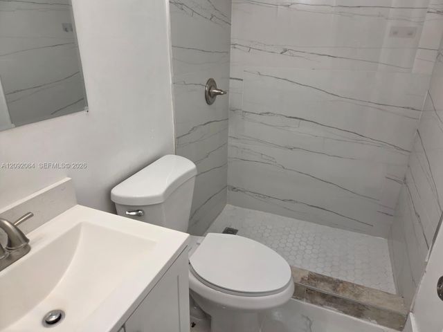 831 N 72nd Way, Hollywood, FL 33024