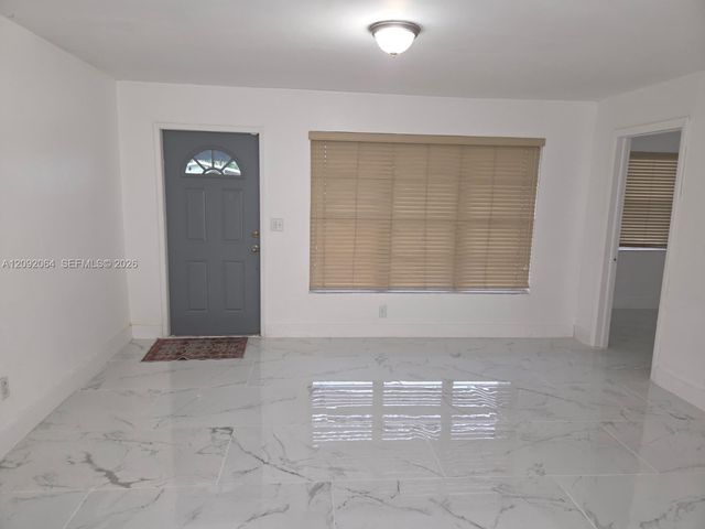 831 N 72nd Way, Hollywood, FL 33024